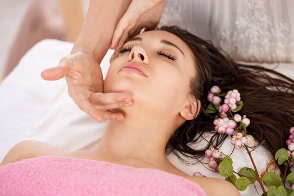 Curriculum Of Ayurvedic Beauty Course At Om mantra health & wellness Rishikesh